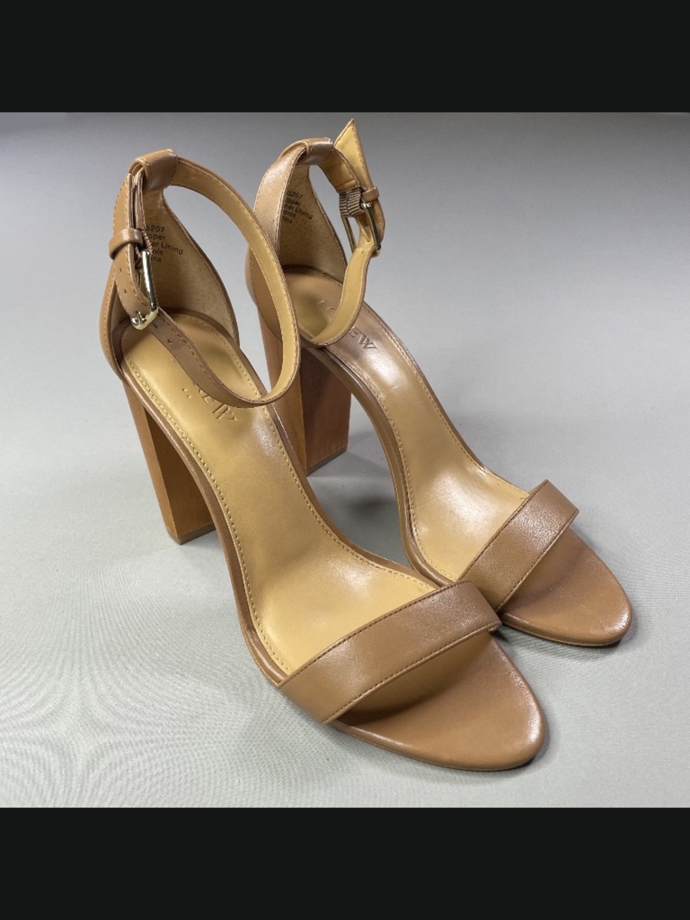 J Crew Shoes Womens 9 brown leather heels wood block preppy classic